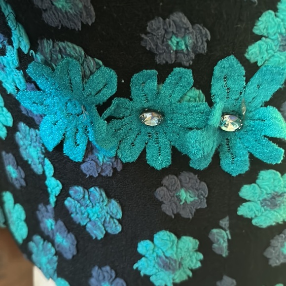 Jacket - Picture 7 of 7